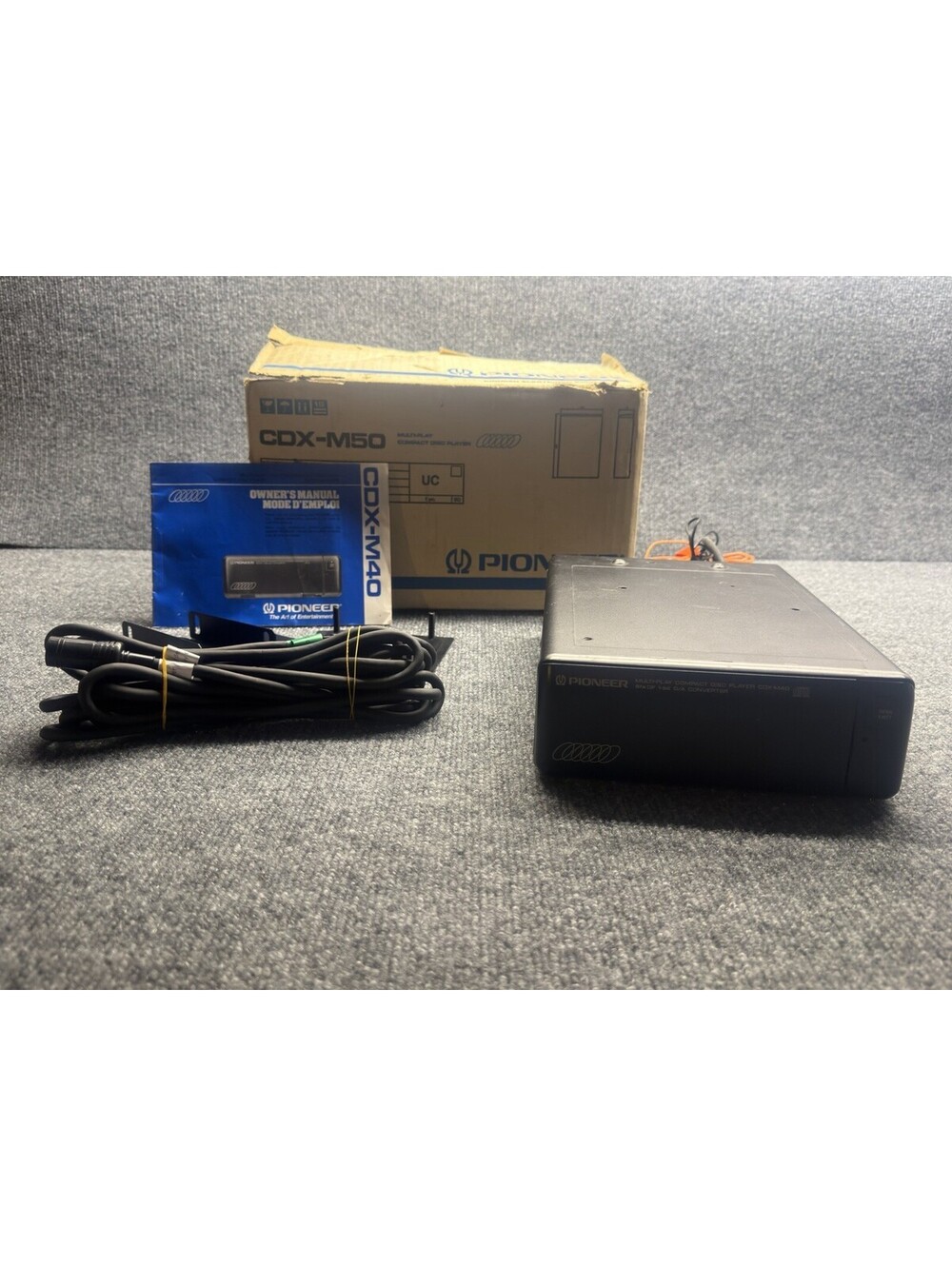 Vintage 90s Pioneer CDX-M40  6-Disc CD Changer Made In Japan Untested